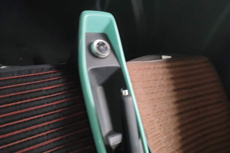Used BAW Yuanbao 2022 Smart Version Gear Lever