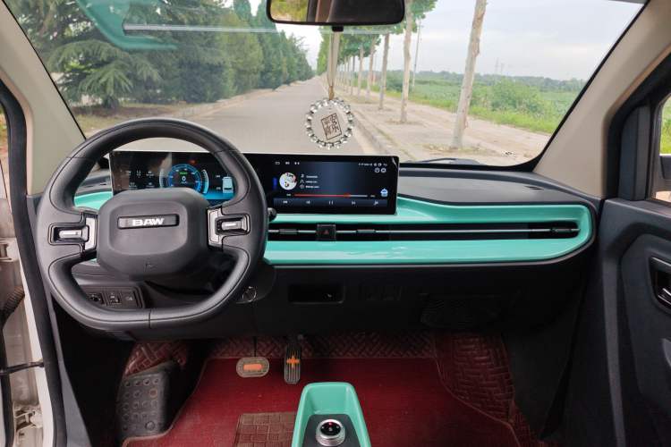 Used BAW Yuanbao 2022 Smart Version Interior 2