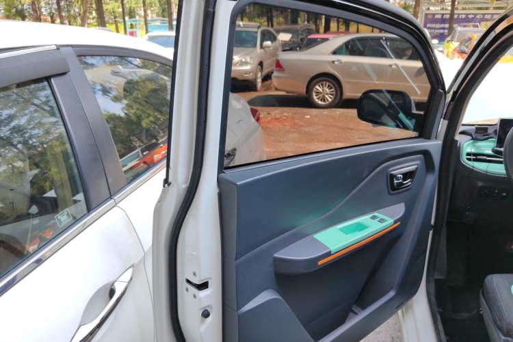 Used BAW Yuanbao 2022 Smart Version Interior 7