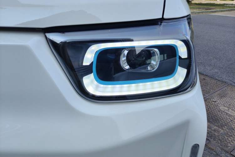 Used BAW Yuanbao 2022 Smart Version Left Front Headlight