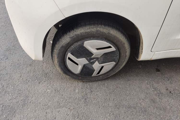 Used BAW Yuanbao 2022 Smart Version Left Front Wheel Hub
