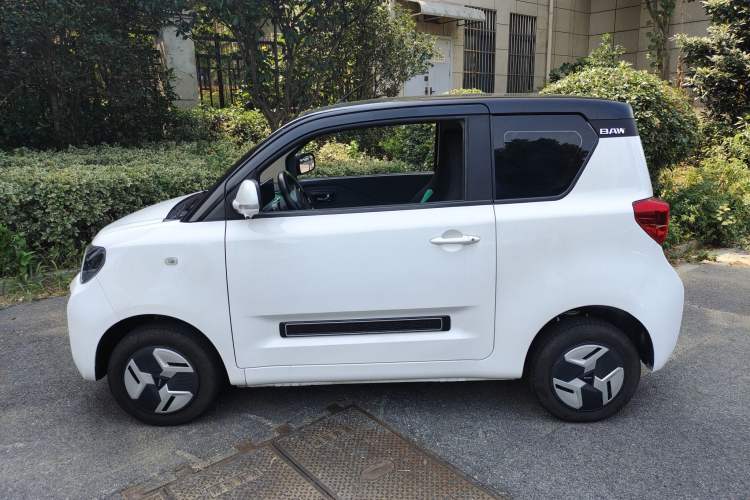 Used BAW Yuanbao 2022 Smart Version Left Side