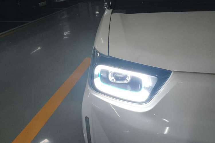 Used BAW Yuanbao 2022 Bao Meng Edition Right Front Headlight