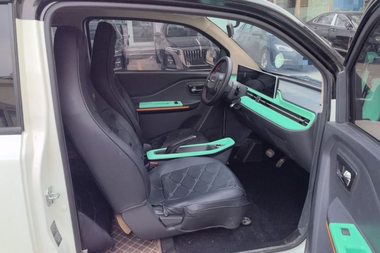 Used BAW Yuanbao 2022 Edition Pure Cute Version Right Front Seat