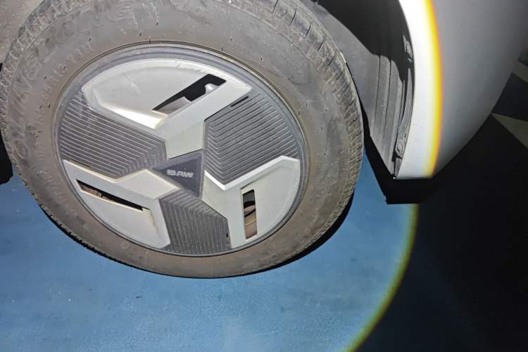 Used BAW Yuanbao 2022 Fun Edition Right Front Wheel Hub