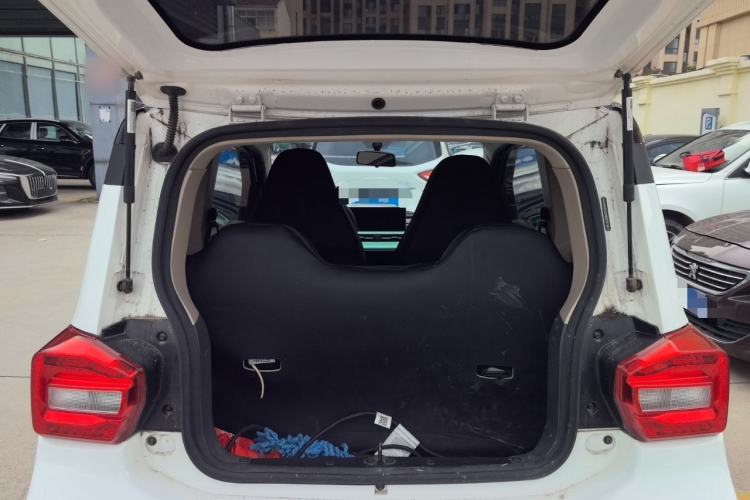 Used BAW Yuanbao 2022 Edition Pure Cute Version Trunk