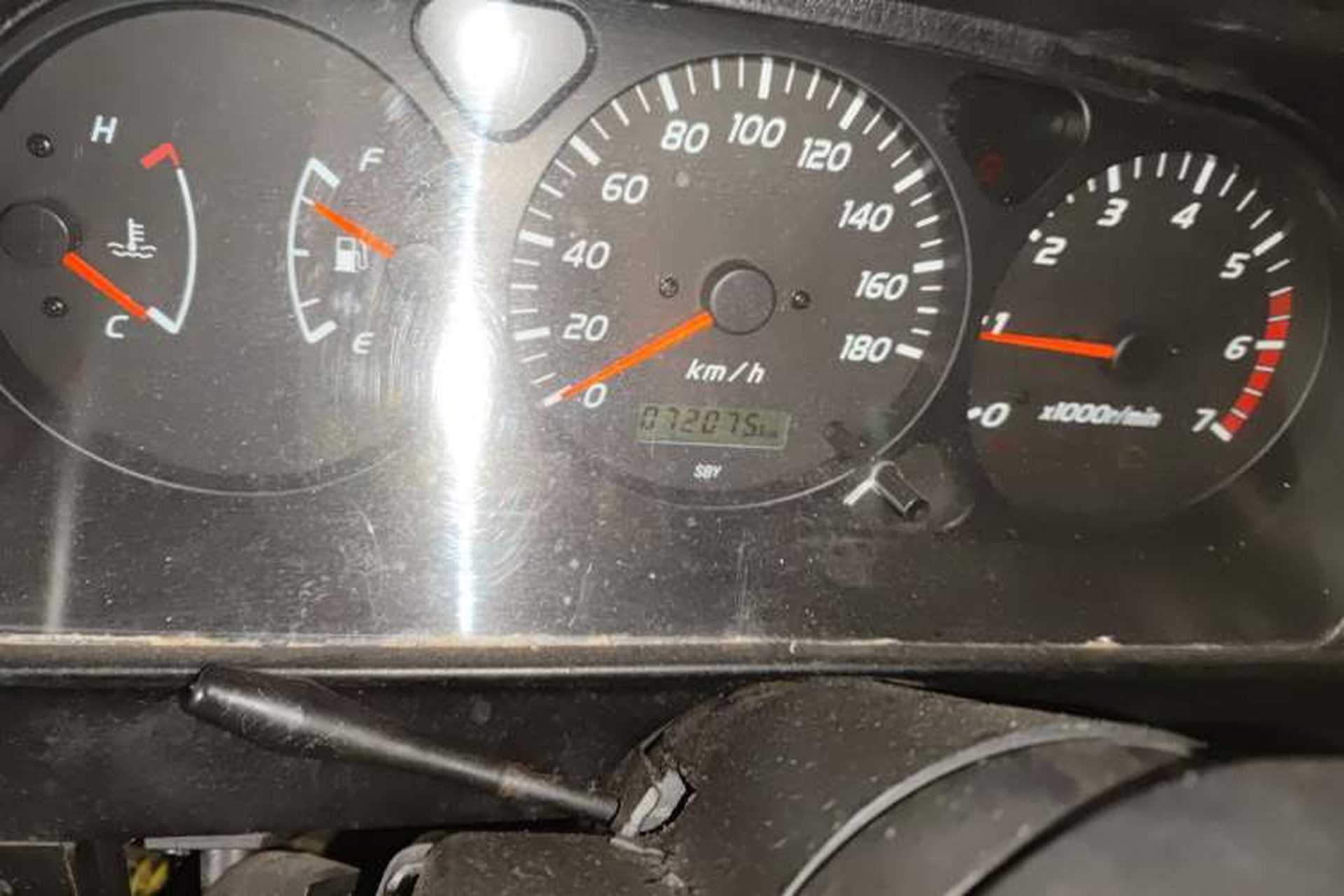 Used BAW Zhanqi 2010 2.0L CK Odometer Close Up