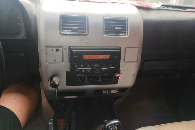 Used BAW Zhanqi 2010 2.0L CK Audio And AC Panel