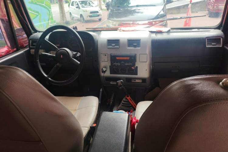 Used BAW Zhanqi 2010 2.0L CK Center Console