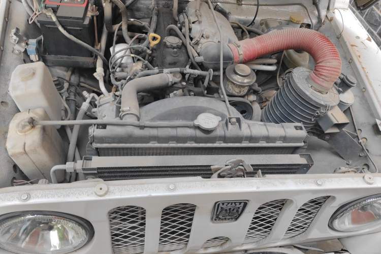 Used BAW Zhanqi 2010 2.0L hardtop version Engine Bay