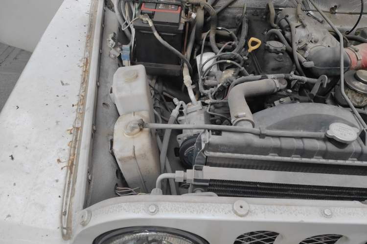 Used BAW Zhanqi 2010 2.0L hardtop version Engine Bay Right