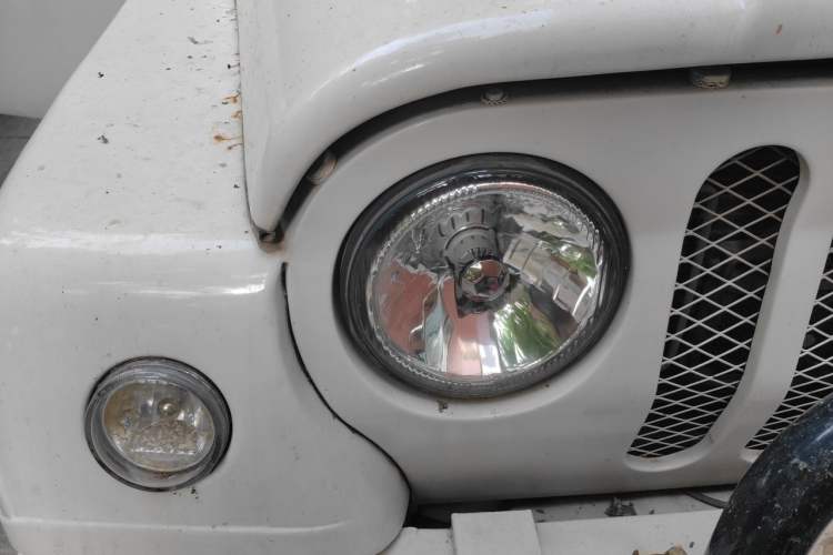 Used BAW Zhanqi 2010 2.0L hardtop version Right Front Headlight