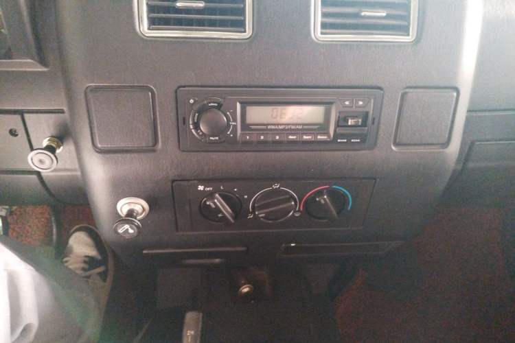 Used BAW Zhanqi 2010 2.0L CK Audio And AC Panel