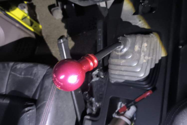 Used BAW Zhanqi 2010 2.0L hardtop version Gear Lever