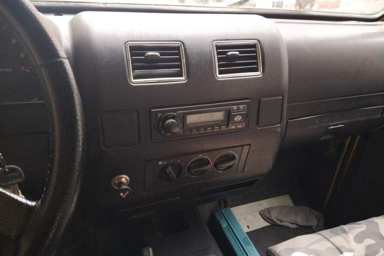 Used BAW Zhanqi 2015 2.0L CK Audio And AC Panel