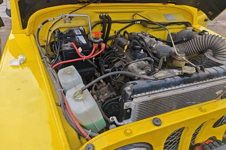 Used BAW Zhanqi 2015 2.0L CK Engine Bay Right