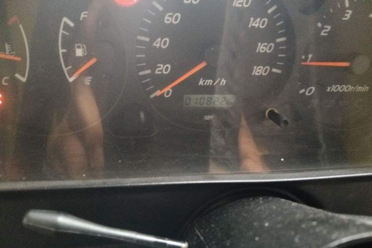 Used BAW Zhanqi 2015 2.0L CK Odometer Close Up