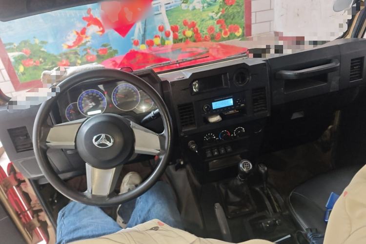 Used BAW Zhanqi 2016 2.0L Gladiator Luxury Edition China V Center Console