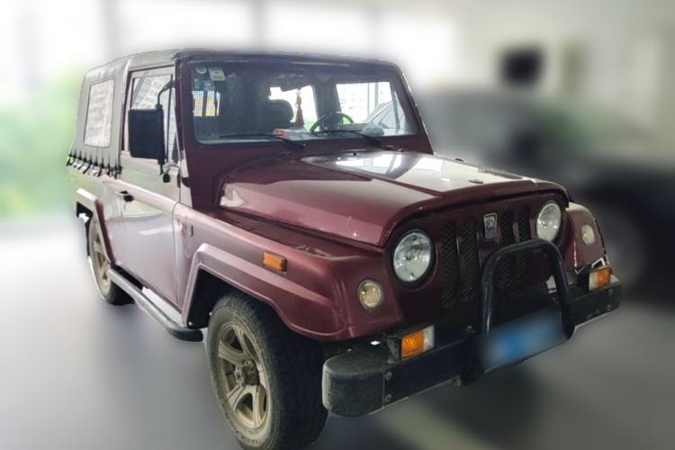 Used BAW Zhanqi 2016 2.0L Gladiator Luxury Edition China V Front Right 45 Deg