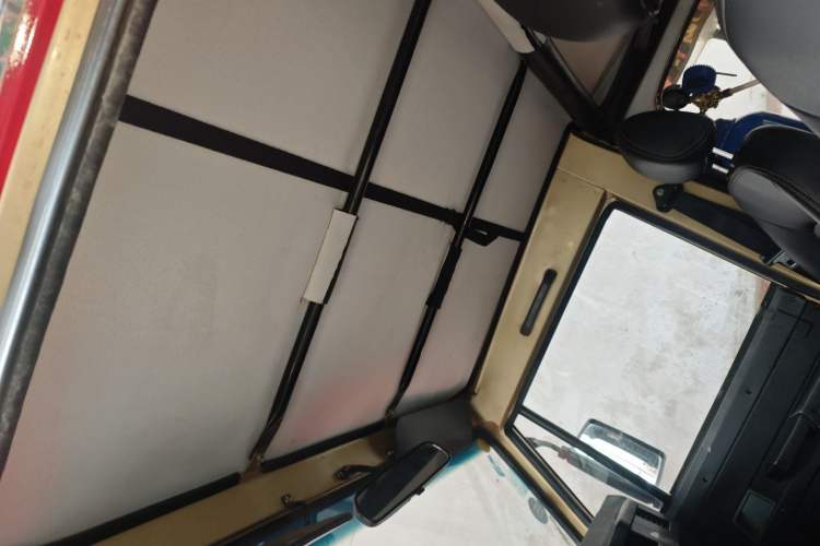 Used BAW Zhanqi 2016 2.0L Gladiator Luxury Edition China V Headliner