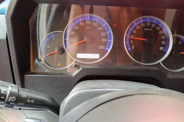 Used BAW Zhanqi 2016 2.0L CK Luxury Model China V Odometer Close Up