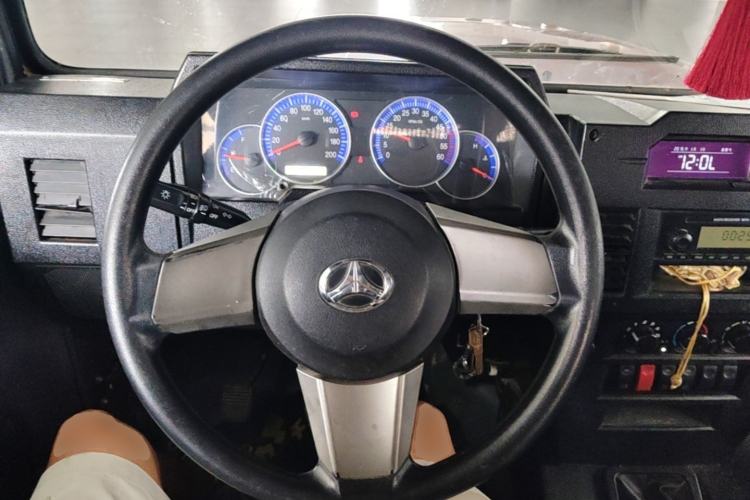 Used BAW Zhanqi 2016 2.0L Gladiator Luxury Edition China V Steering Wheel