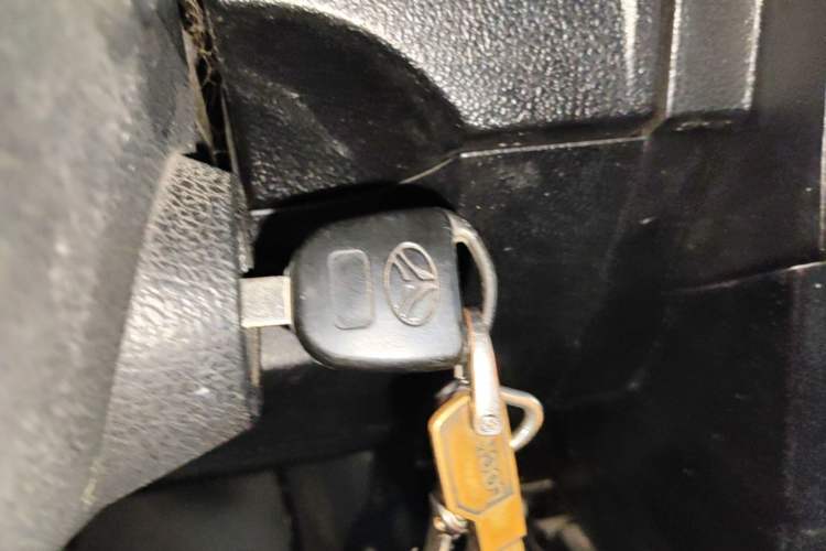 Used BAW Zhanqi 2016 2.0L Gladiator Luxury Edition China V Vehicle Key