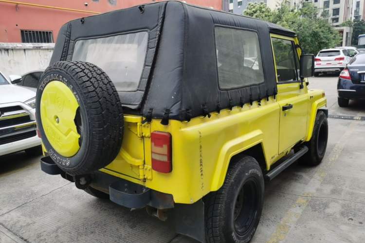 Used BAW Zhanqi 2016 2.0L Gladiator Luxury Edition China IV Rear Right 45 Deg