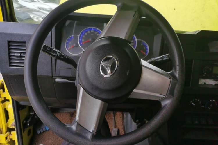 Used BAW Zhanqi 2016 2.0L Gladiator Luxury Edition China IV Steering Wheel