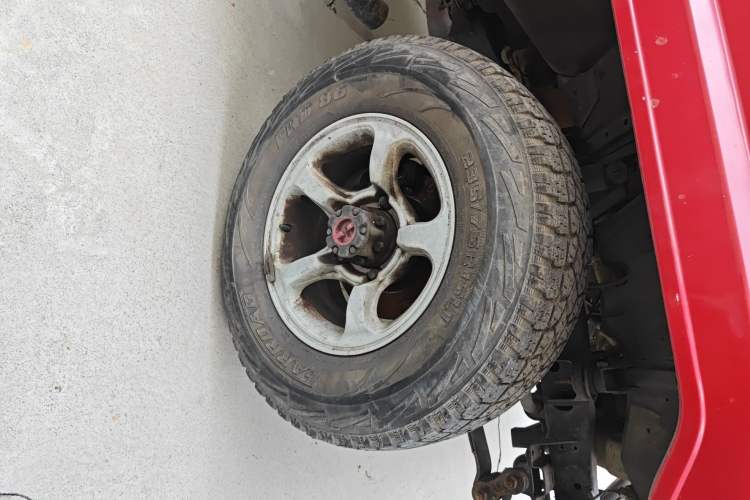 Used BAW Zhanqi 2019 1.5T Hardtop Version China V Standard Right Front Wheel Hub