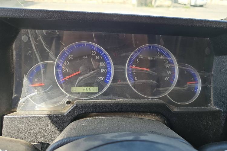 Used BAW Zhanqi Pickup 2017 2.2L gasoline iron double-row 4G22C Instrument Cluster