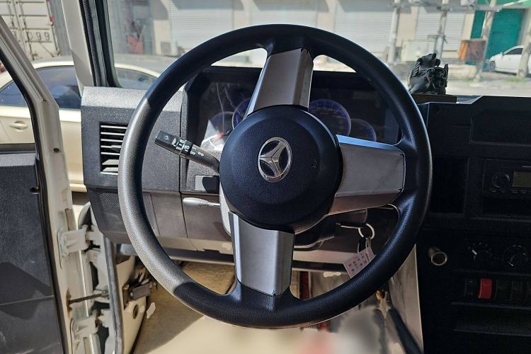 Used BAW Zhanqi Pickup 2017 2.2L gasoline iron double-row 4G22C Steering Wheel
