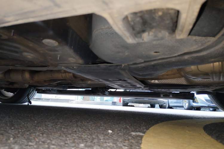 Used Bentley Bentayga 2016 6.0T Standard Edition Chassis Rear Left