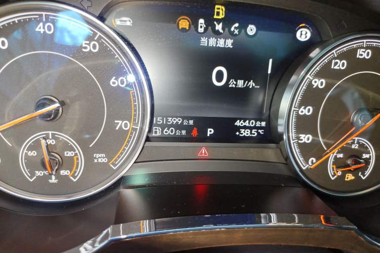 Used Bentley Bentayga 2016 6.0T Standard Edition Odometer Close Up