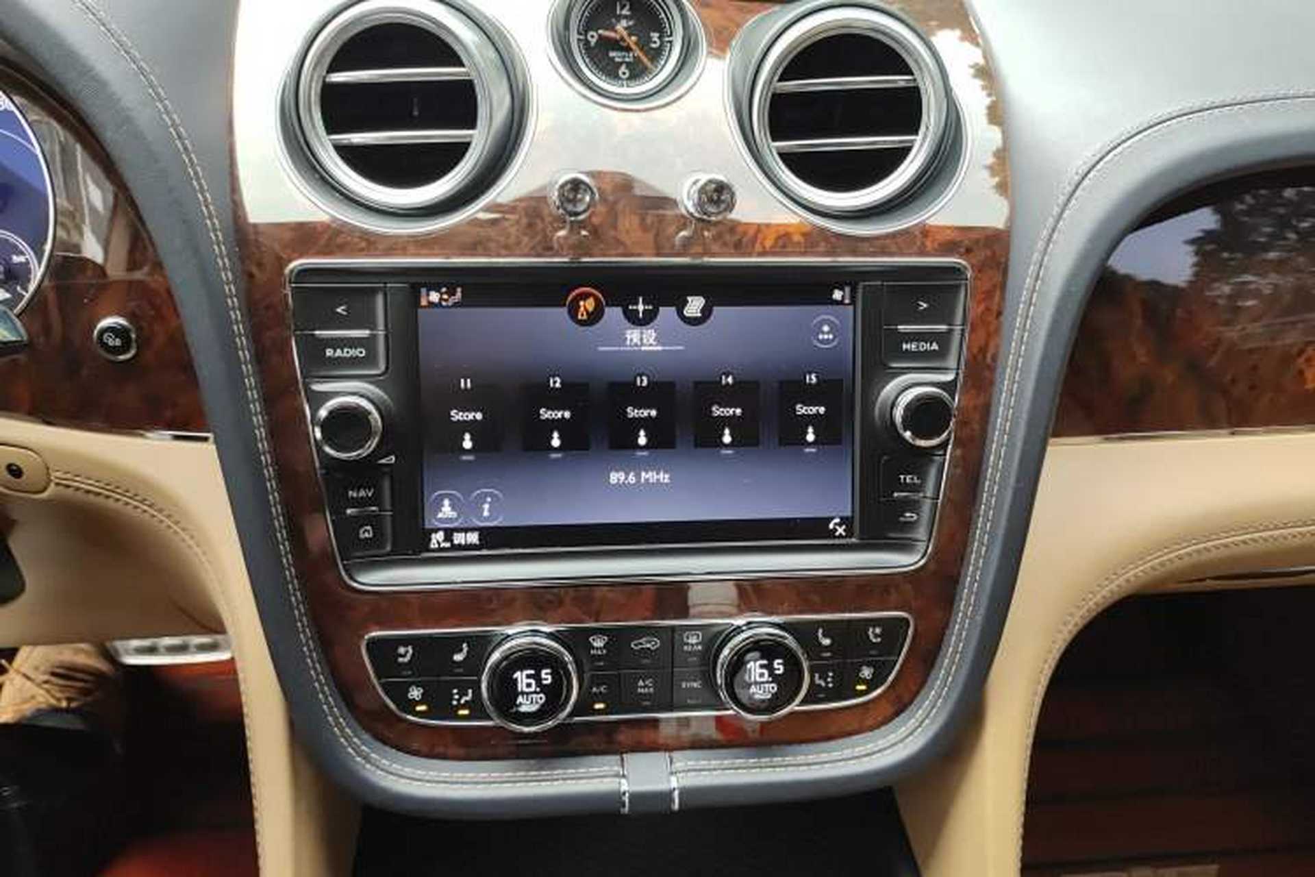 Used Bentley Bentayga 2016 6.0T Standard Edition Audio And AC Panel