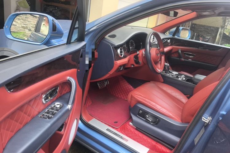 Used Bentley Bentayga 2016 6.0T First Edition Limited Edition Driver Seat
