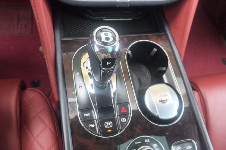 Used Bentley Bentayga 2016 6.0T First Edition Limited Edition Gear Lever