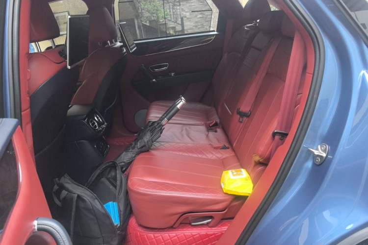 Used Bentley Bentayga 2016 6.0T First Edition Limited Edition Left Rear Seat