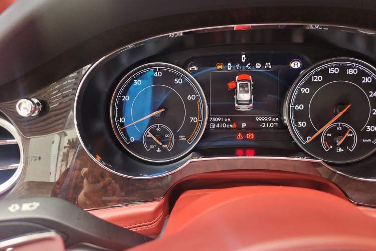 Used Bentley Bentayga 2016 6.0T First Edition Limited Edition Odometer Close Up