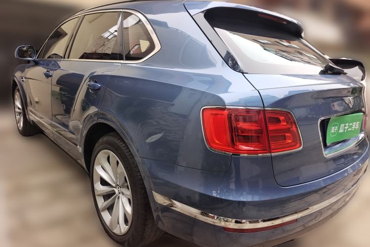 Used Bentley Bentayga 2016 6.0T First Edition Limited Edition Rear Left 45 Deg
