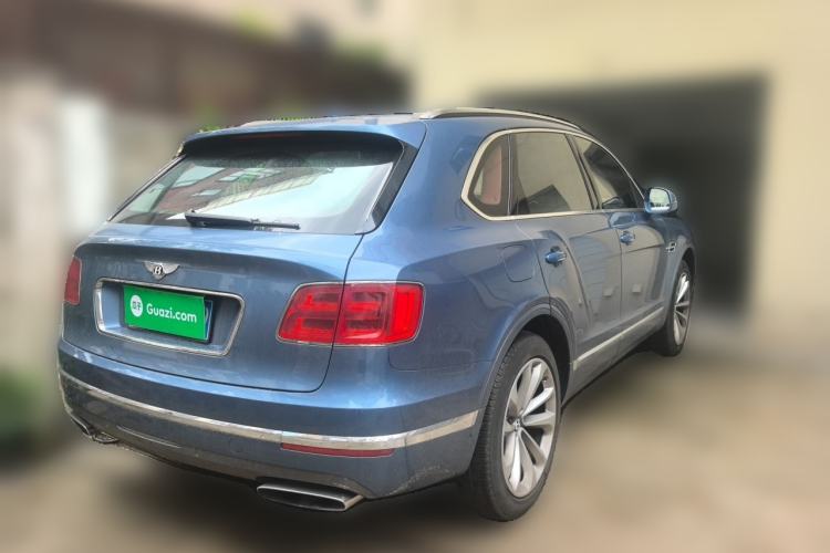Used Bentley Bentayga 2016 6.0T First Edition Limited Edition Rear Right 45 Deg