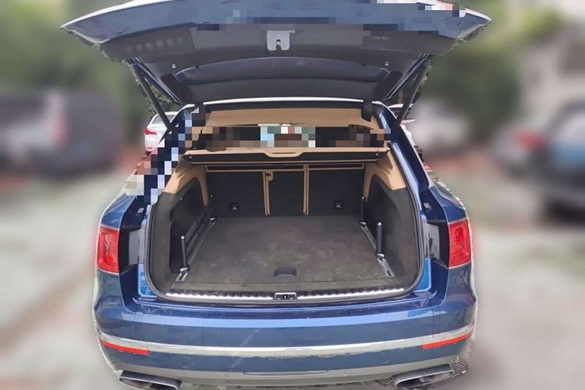 Used Bentley Bentayga 2016 6.0T Standard Edition Trunk
