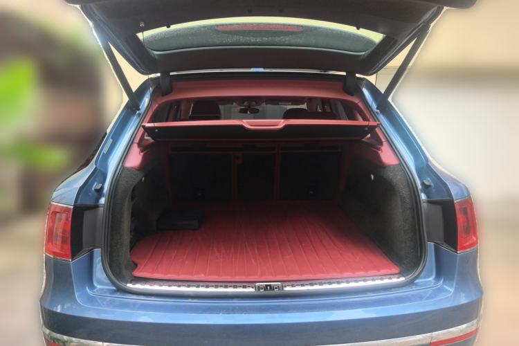 Used Bentley Bentayga 2016 6.0T First Edition Limited Edition Trunk
