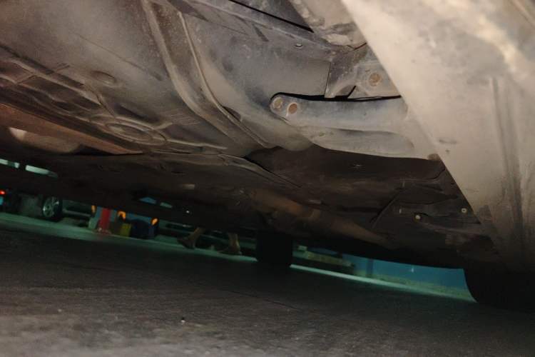 Used Bentley Bentayga 2016 6.0T Standard Edition Chassis Rear Right