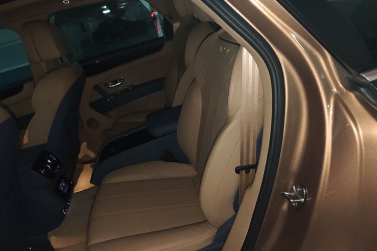 Used Bentley Bentayga 2016 6.0T Standard Edition Left Rear Seat