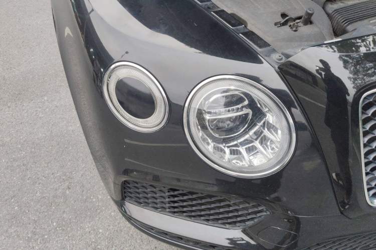 Used Bentley Bentayga  Right Front Headlight