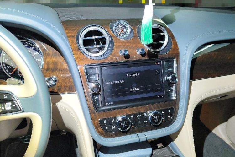 Used Bentley Bentayga 2017 6.0T Standard Edition Audio And AC Panel