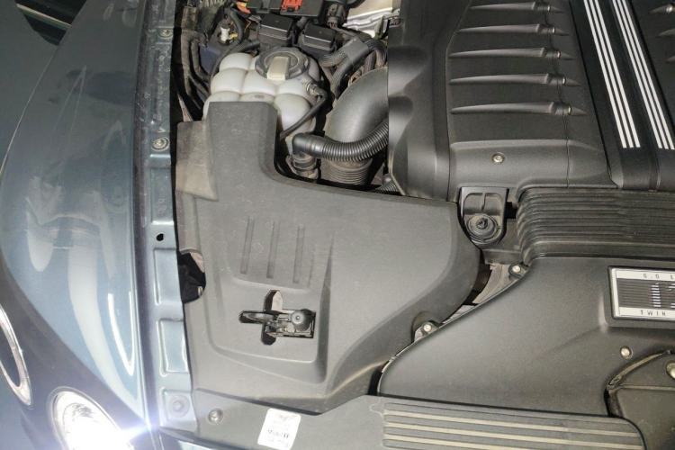 Used Bentley Bentayga 2017 6.0T Standard Edition Engine Bay Right