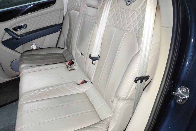 Used Bentley Bentayga 2017 6.0T Standard Edition Left Rear Seat