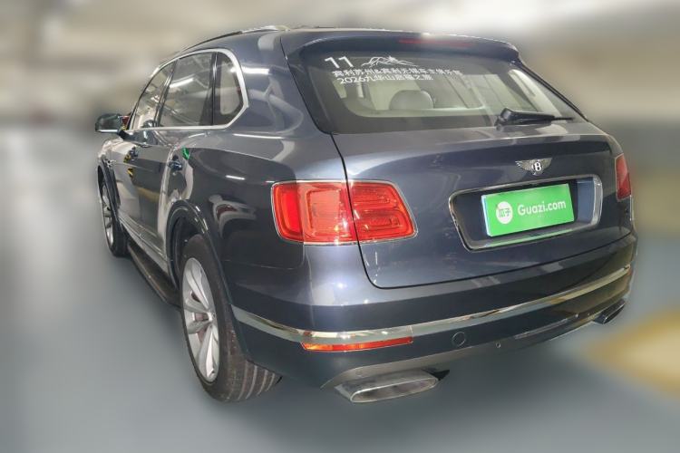 Used Bentley Bentayga 2017 6.0T Standard Edition Rear Left 45 Deg